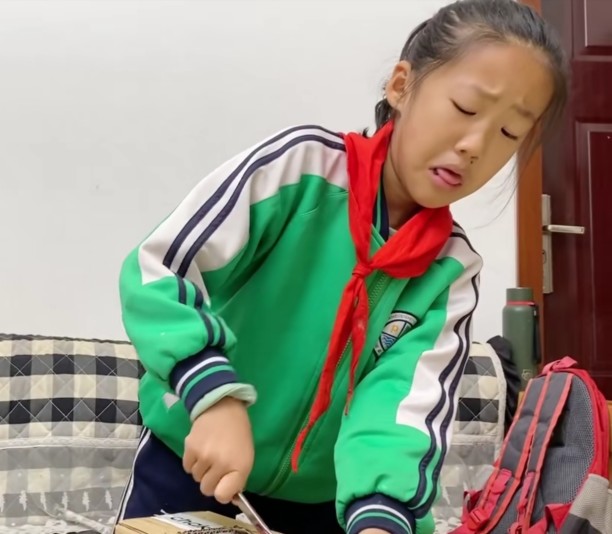 哈哈哈哈哈哈982021-12-09贾老师23讨论全部顽皮姐弟幸福时光|女儿