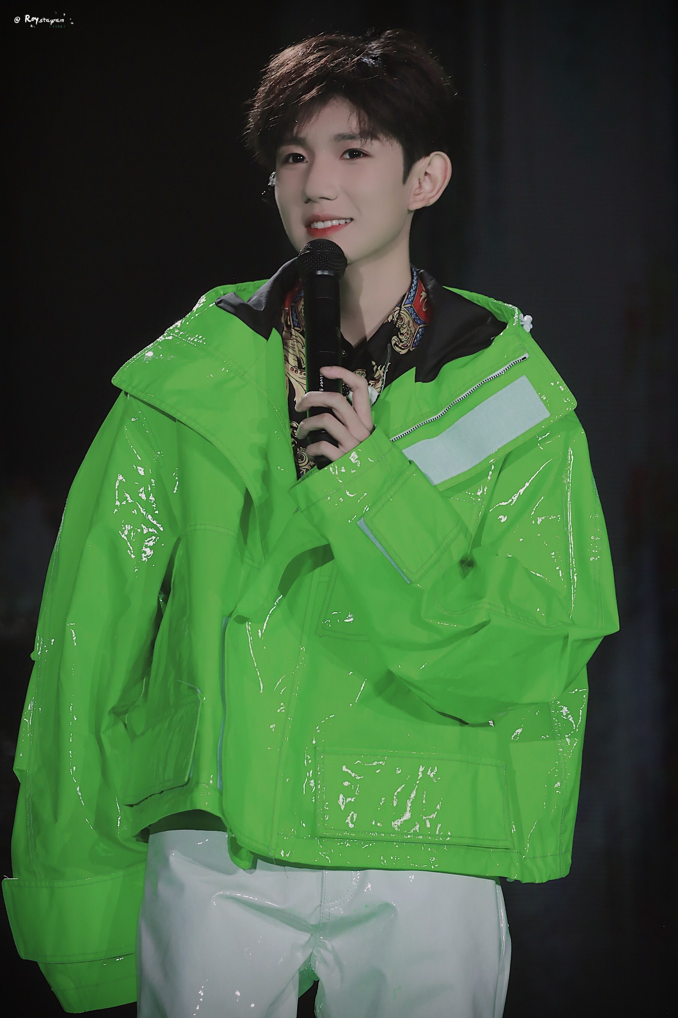 王源美图星光璀璨唯爱王源