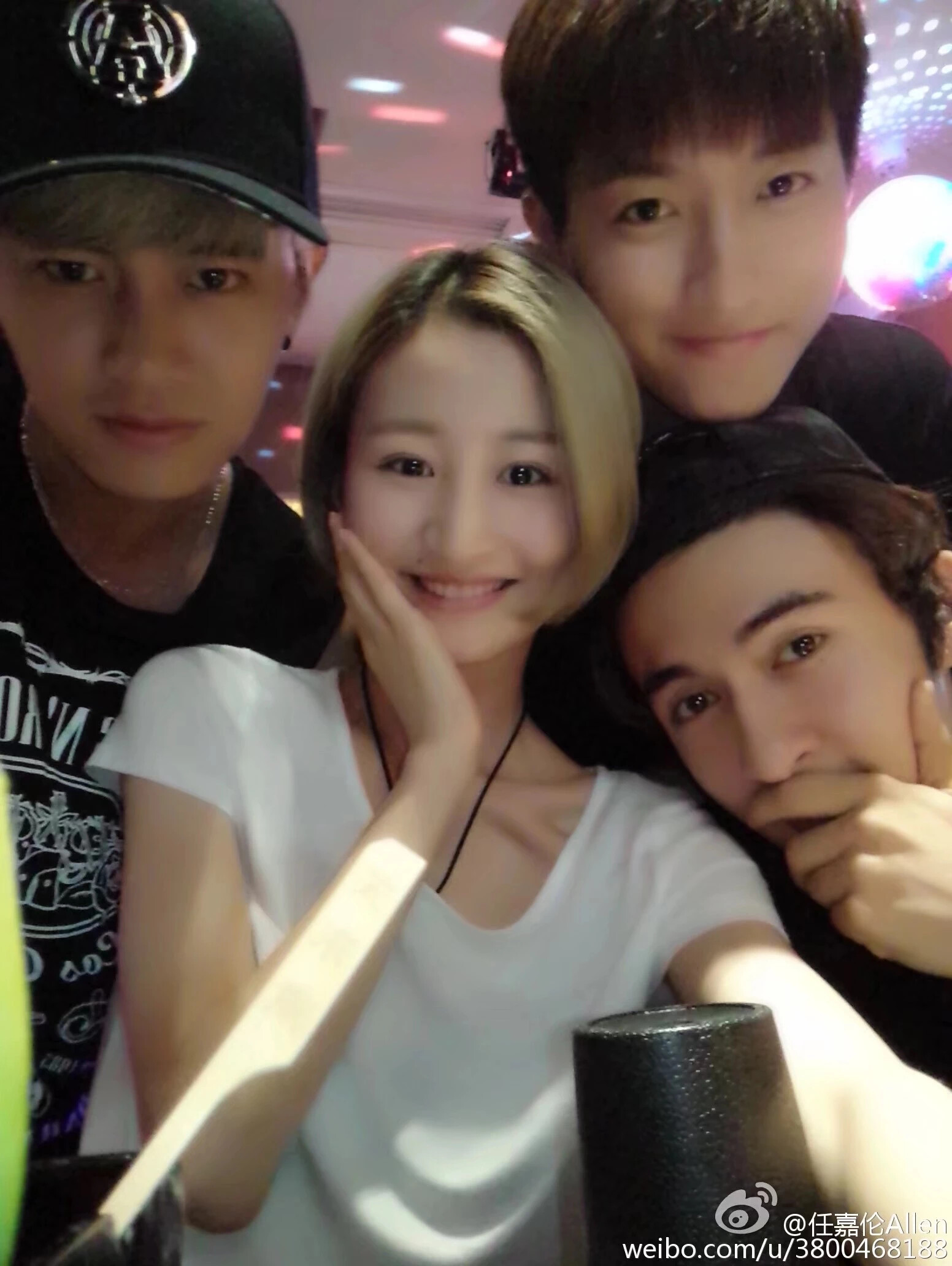 任嘉伦聂欢一起照片好开心喽