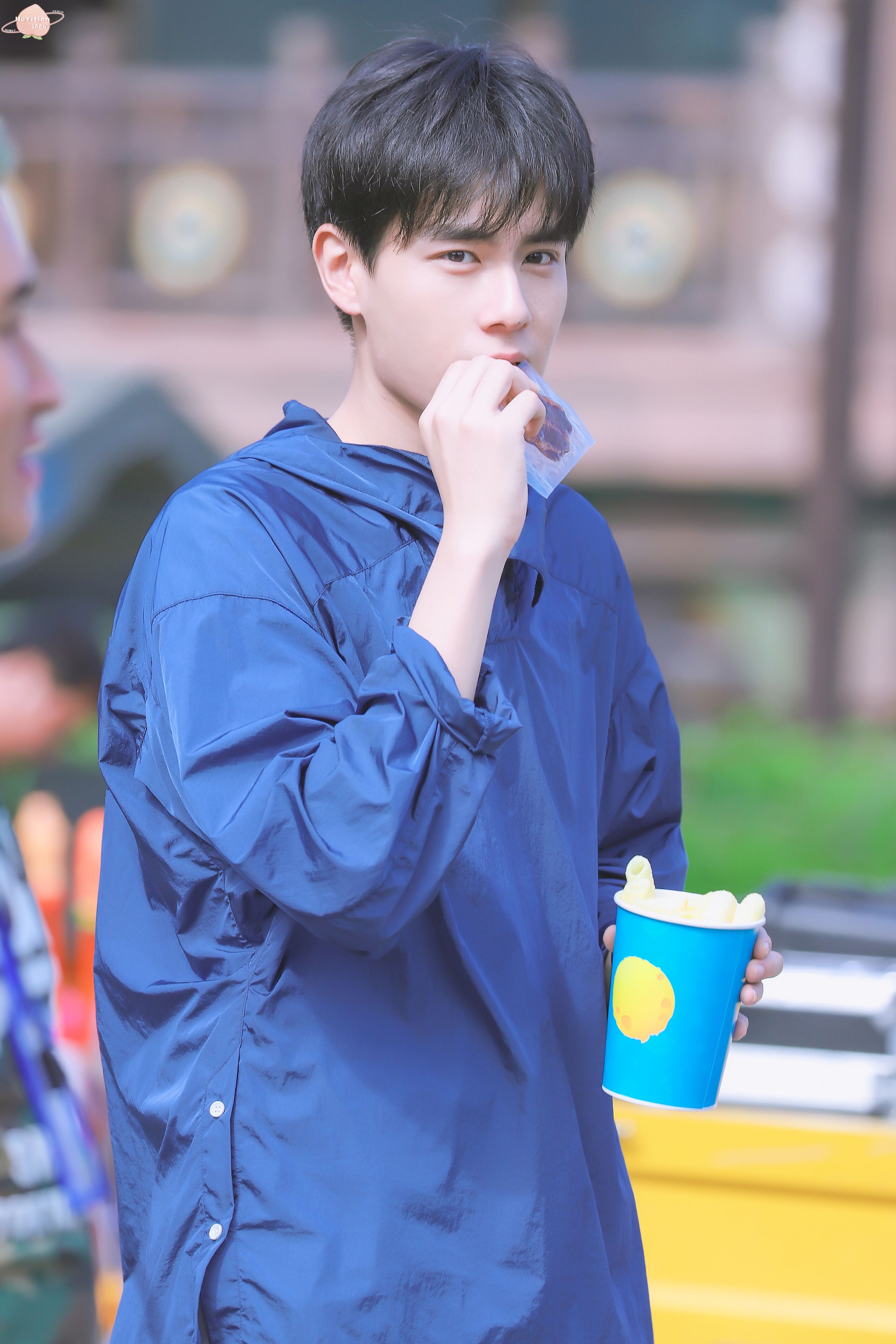 胡一天饭拍分享图片