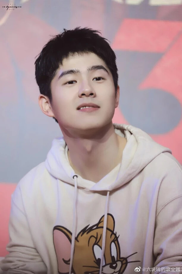 刘昊然全新的21岁