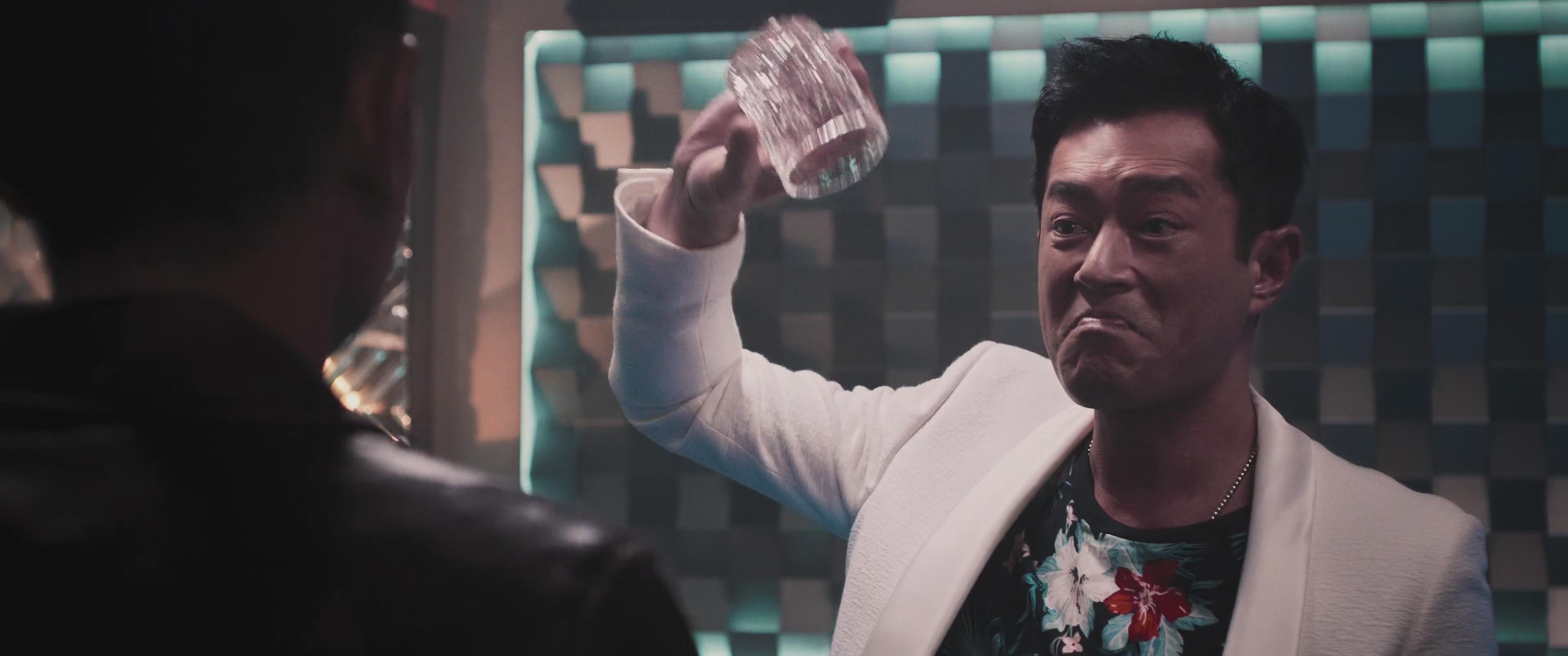 哎呦,冯振国饮酒果然系豪气十足