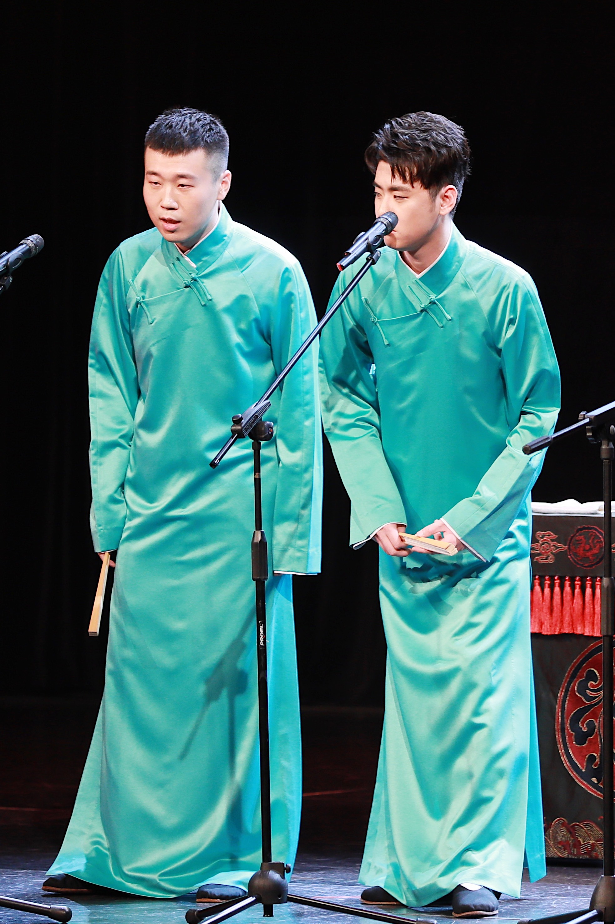 云起雷鸣我在人间贩卖黄昏只为收集世间温柔去见你