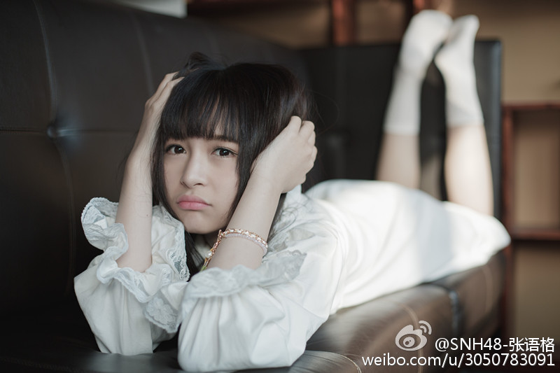 摘星吻月2020-05-11              女神,我只想啃你脚丫子