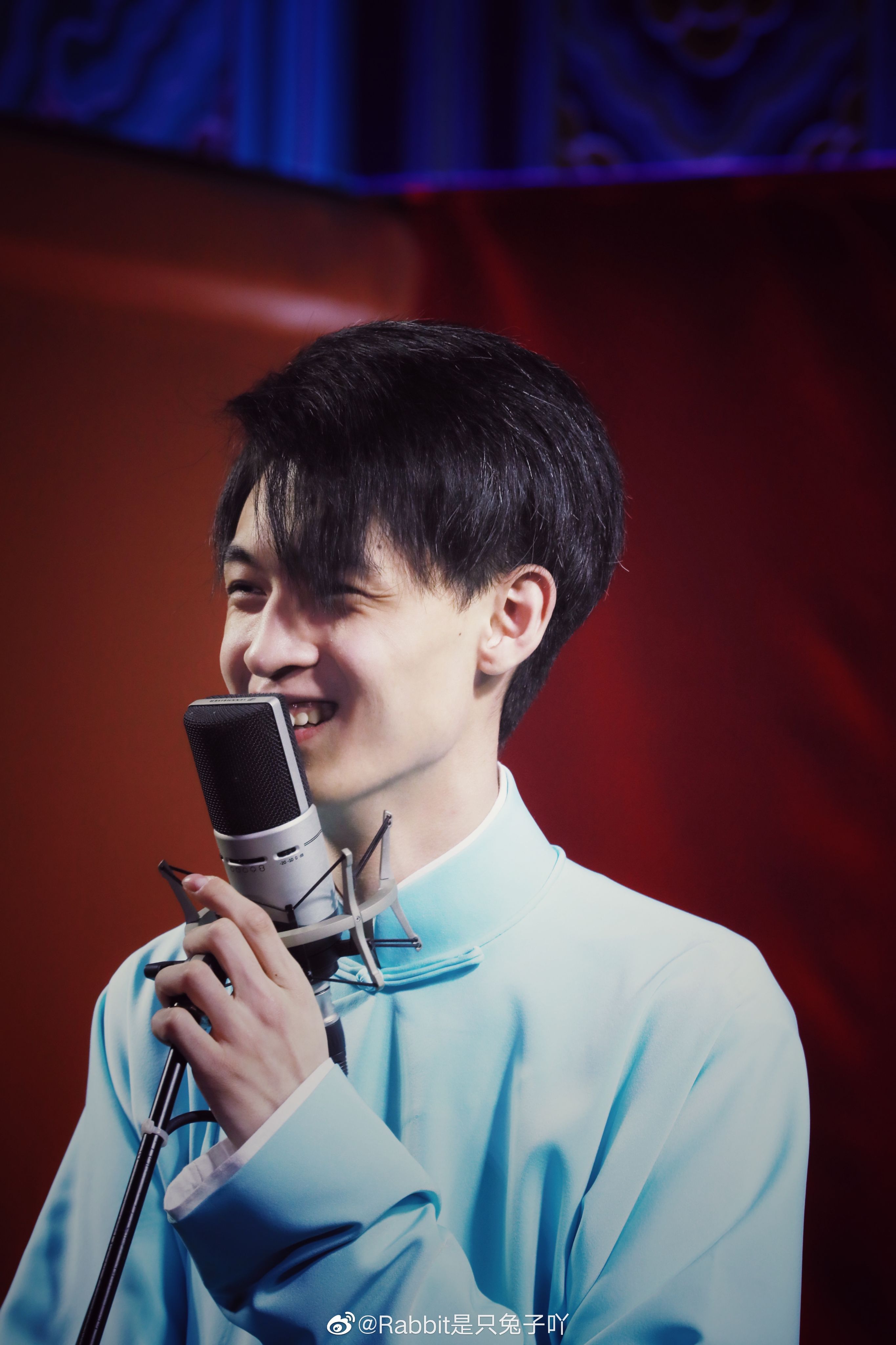 秦霄贤老秦的手啊