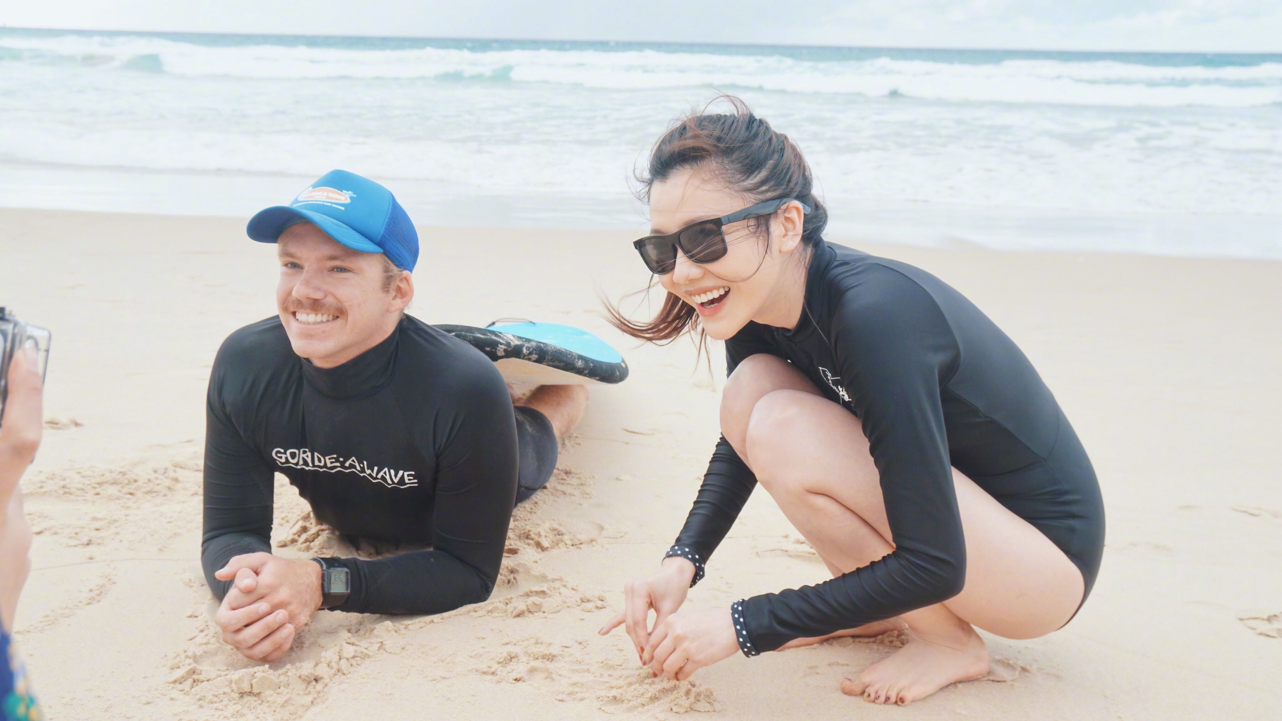 女神刘语熙澳洲冲浪