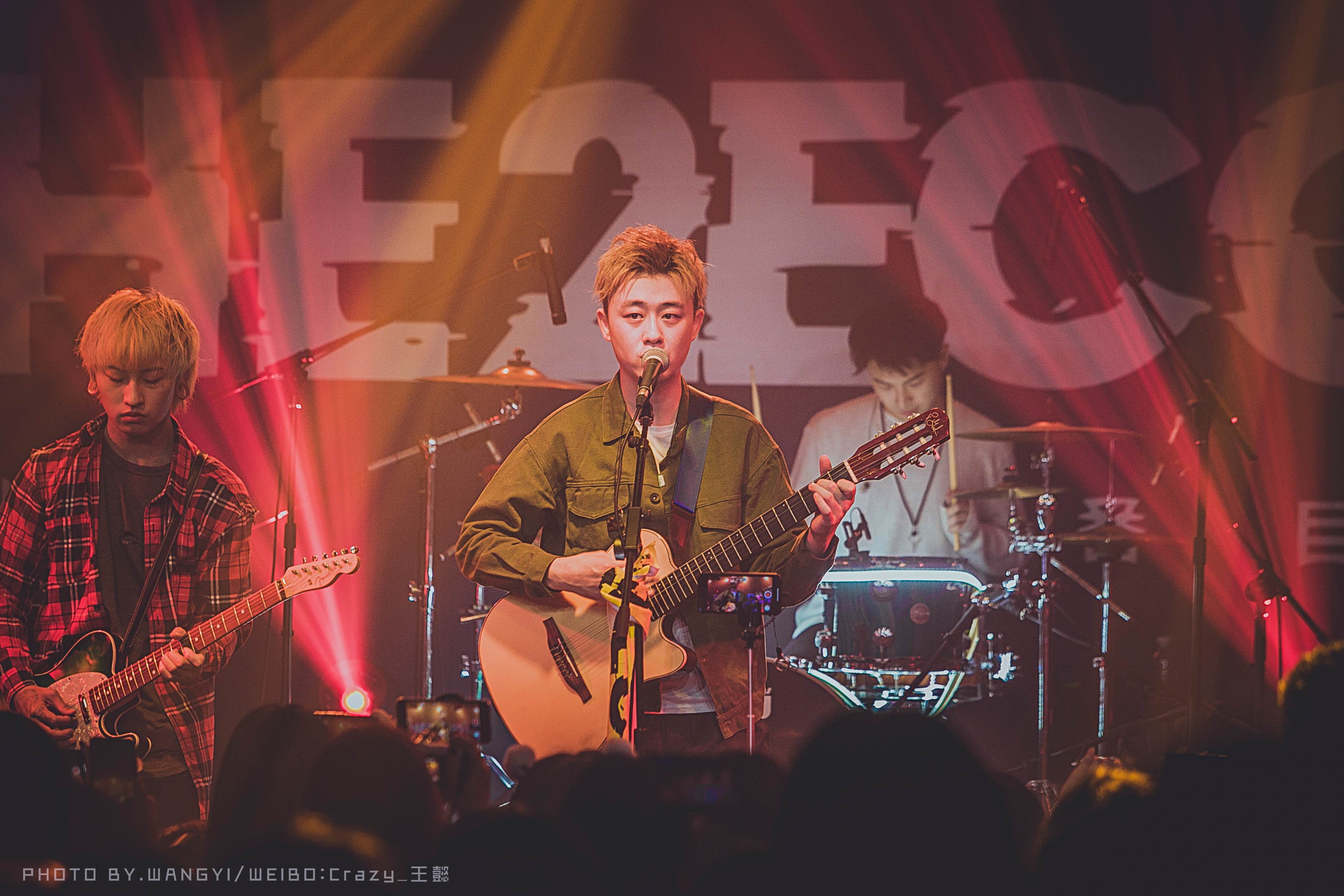 张承二番目乐队你看过现场吗