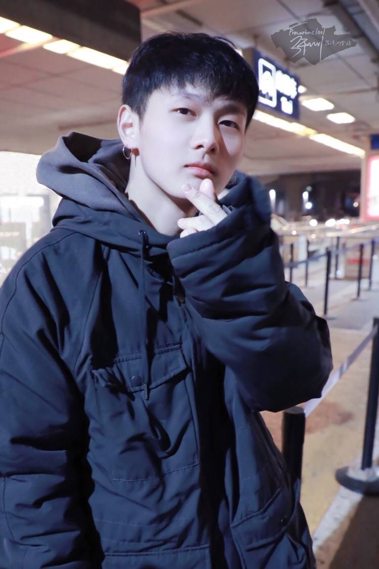 佳佳2018-01-12              最好的吕泽洲,2018陪伴是最长情的告白