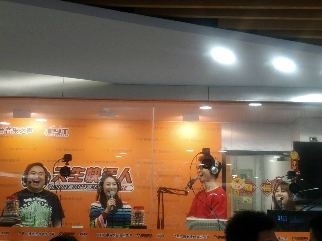 使徒行者2终极卧底梁斯敏李焯宁饰