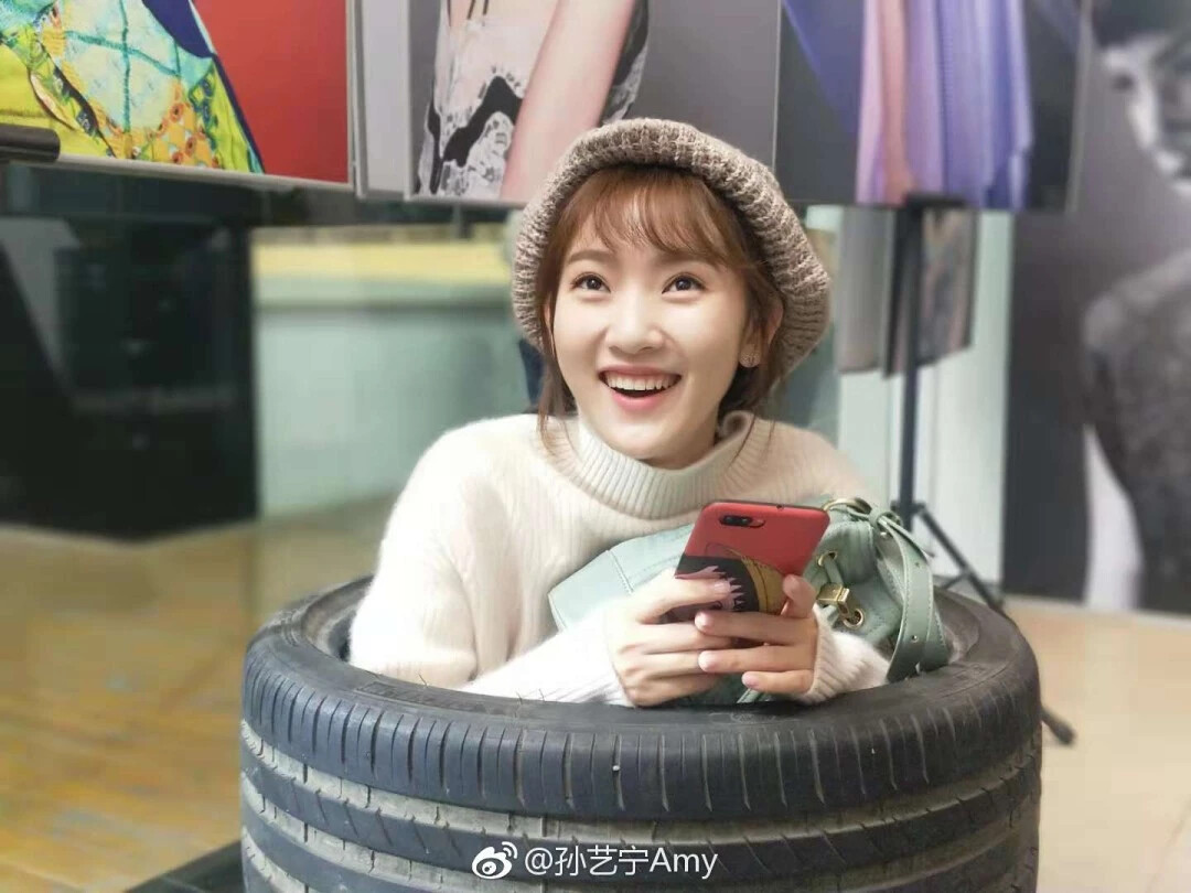 惹上冷殿下 速看《惹上冷殿下》第24集 陈青青现第三身份 与司徒枫