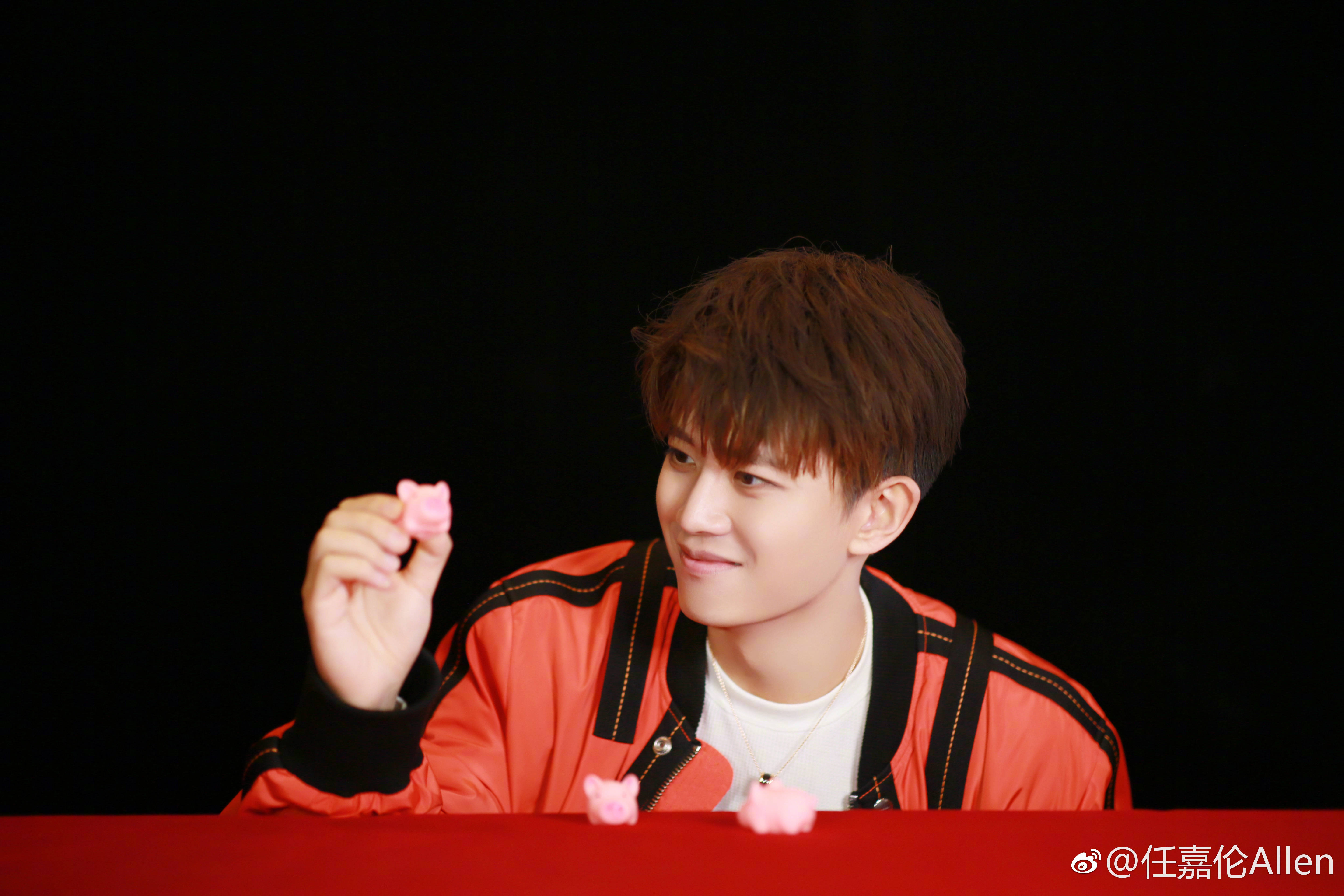 任你永飞翔嘉人永相伴