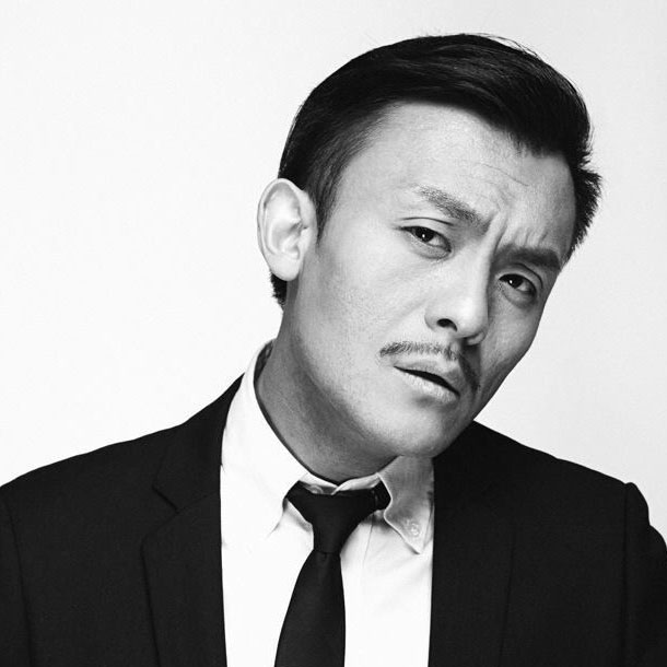 李昂